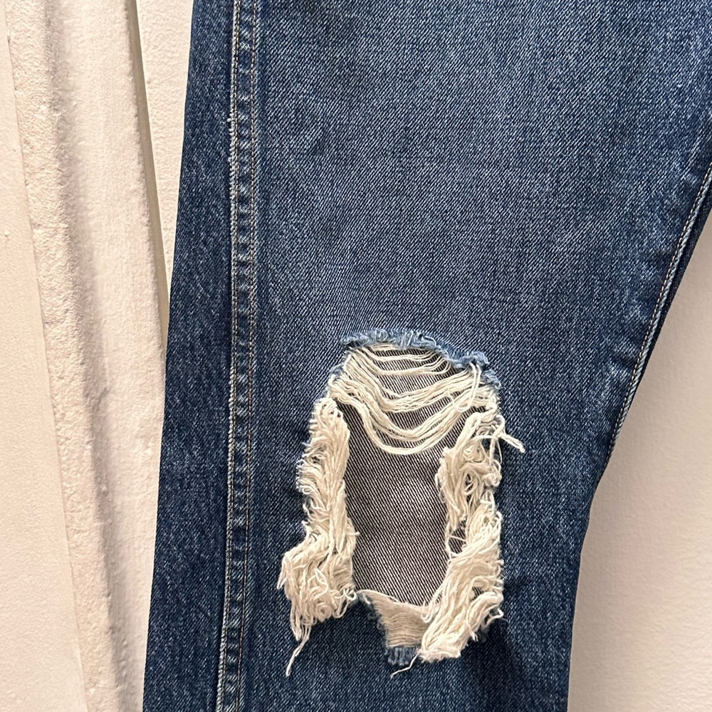 $500 Khaite Kyle Low Rise Ripped Jeans 27” - Picture 6 of 10